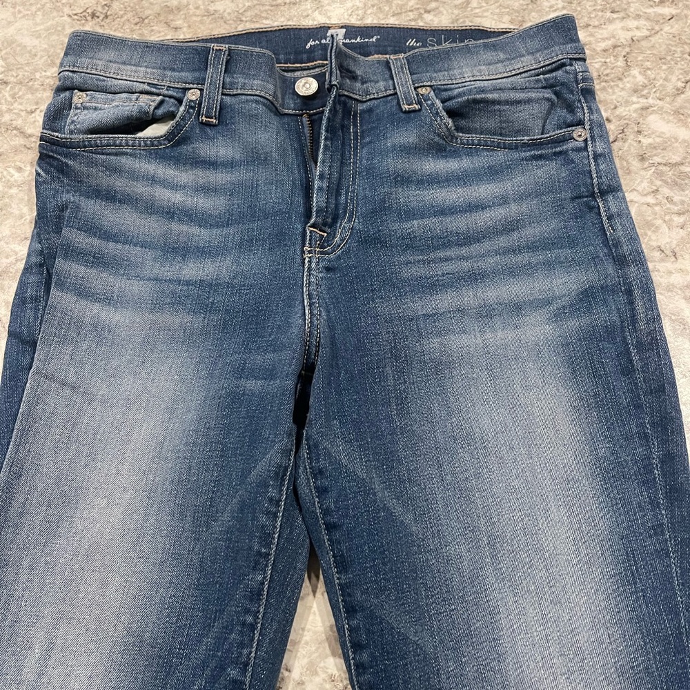 7 for all mankind size 30 skinny